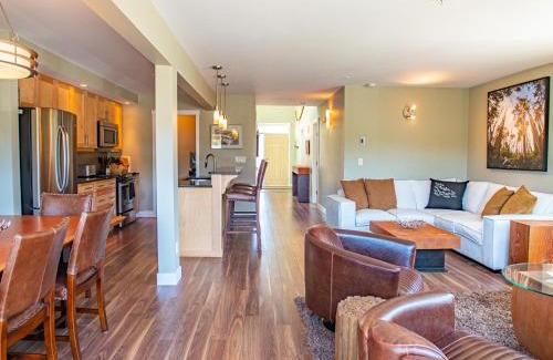 Ucluelet Apartment | Discover The Moorage: Family-Friendly 4-Star Retreat