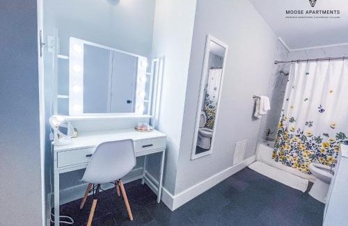 Downtown Memphis Apartment | Guest Rated: 9.5 | The Moose #5 - Cozy Studio with Fast WiFi