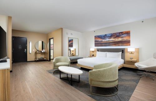 Memorial Hotel | Relax at The Moran CITYCENTRE: 4-Star Oceanfront Retreat