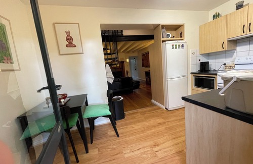 South Fremantle Apartment | Discover The Morgano's Star: Oceanfront Apartment Escape