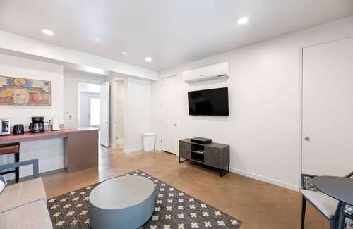 Kayenta House | Stunning Morning Star Suite with Scenic Red Rock Views