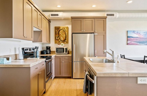 Kayenta House | Stunning Morning Star Suite with Scenic Red Rock Views