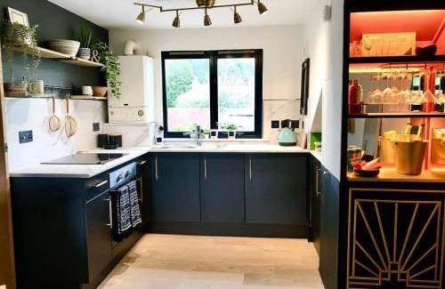 Innerleithen Apartment | The Morningside Apartment: Stylish Retreat in Innerleithen