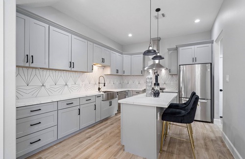 Greater East End House | Discover The Mosaic - Downtown with Outdoor Patio Space