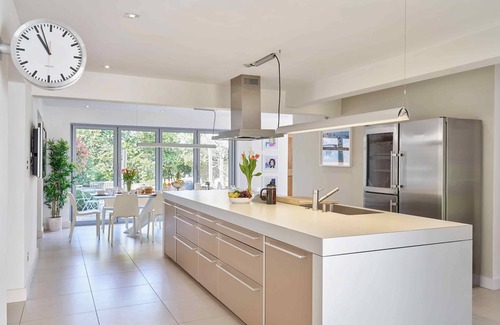 Cheltenham House | Discover the Perfect Family Retreat in Cheltenham Cotswolds