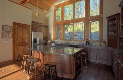 Finley Point House | Unforgettable Waterfront Retreat at Flathead Lake