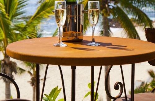 Ildefonso Green Villa | Romantic Beachfront Villa with Ocean View on Palmilla Beach