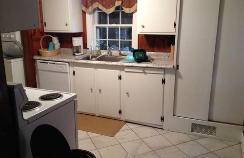 Wellfleet House | Family-Friendly 2BR Retreat in Wellfleet with Ocean Views