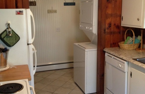 Wellfleet House | Family-Friendly 2BR Retreat in Wellfleet with Ocean Views