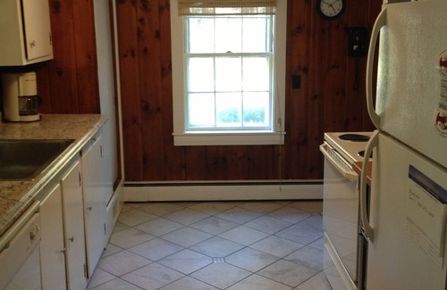 Wellfleet House | Family-Friendly 2BR Retreat in Wellfleet with Ocean Views