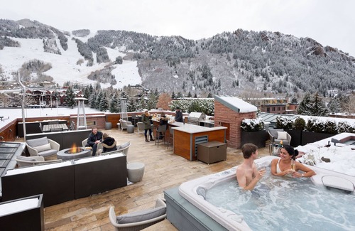 Downtown House | Downtown Penthouse with Rooftop Hot Tub and Pool Access
