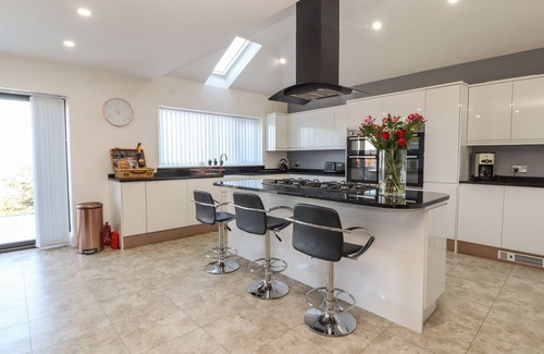 Prestatyn House | Discover THE MOUNT: Family-Friendly Holiday Cottage in Prestatyn