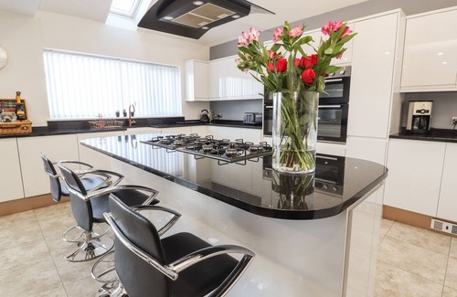 Prestatyn House | Discover THE MOUNT: Family-Friendly Holiday Cottage in Prestatyn