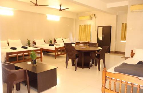 Tenkasi Hotel | Inviting Mount View Castle Hotels & Resorts for Your Stay