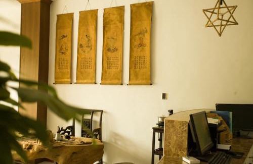 Xiangxi House | Scenic Mountain Views at The Mountain and Views Guesthouse