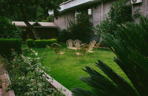 Azad Kashmir House | Pet-Friendly Mountain Retreat in Muzaffarabad - 4 Stars!