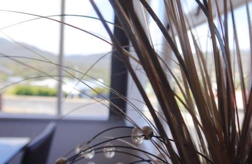 Risdon Vale House | Child-Friendly Escape at The Mountain Riveting House