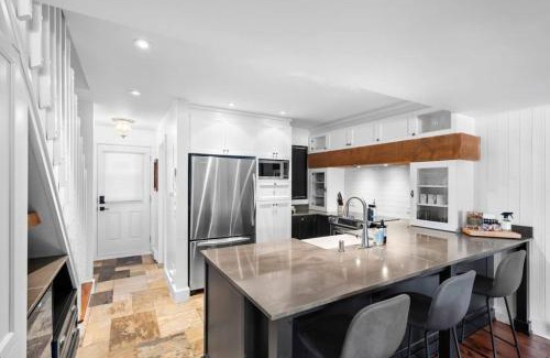 Mont-Tremblant Apartment | Discover The Mountain View Condo: A 4-Star Retreat