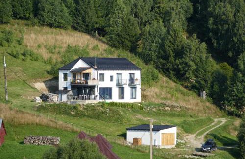 Pestera House | Exceptional Stay at The Mountain View - Guest Rated 9.6/10