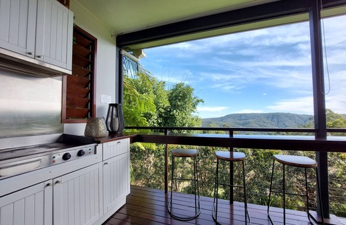 Wongawallan House | Premier Family Getaway at The Mountain View Retreat