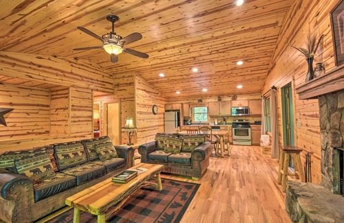 Helen Cabin | Relax at The Mountain View: Top-Rated Sautee Retreat!