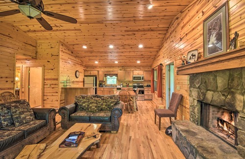 Helen Cabin | Relax at The Mountain View: Top-Rated Sautee Retreat!