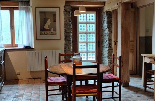 Nohedes Apartment | Relax in The Mountain Village Studio Nohèdes with Spa & Hot Tub