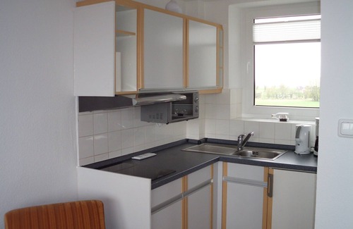 Horum Apartment | Bright Möwe Retreat: Scenic Views & Family-Friendly Amenities