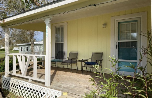 Matagorda House | Pet-Friendly Retreat at The Mulberry House Matagorda