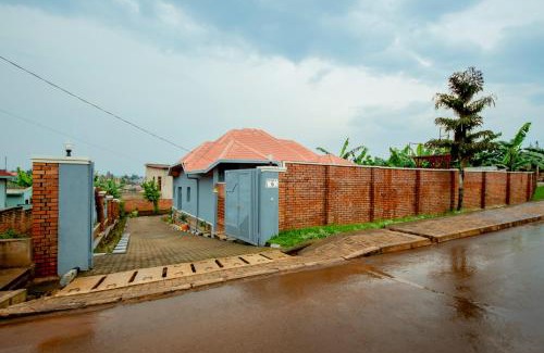 Kigali Bed & Breakfast | Discover The MUN Hirwa House: Rated 9/10 with Breakfast