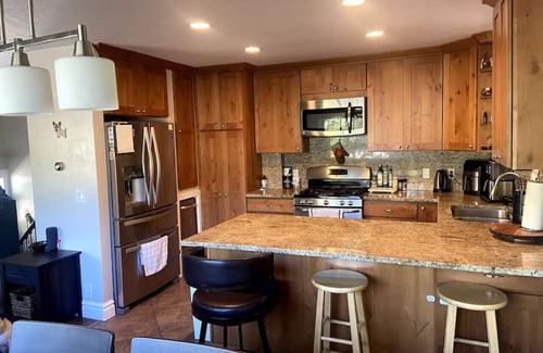 Murray House | Discover The Murray Cottonwood Circle Near Canyons!