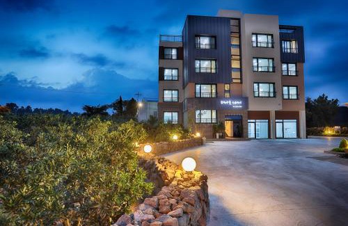 Hyodon-dong House | Family-Friendly Experience at The Naeun Stay - 4 Stars
