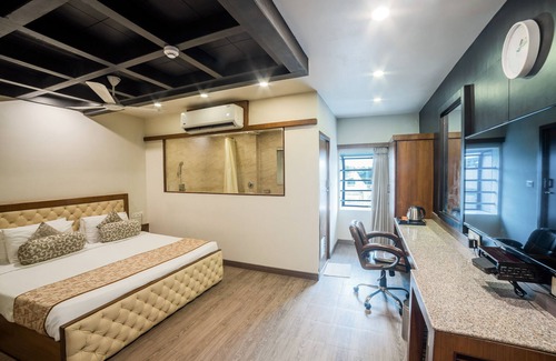Nagpur Hotel | Relaxing Getaway at The Nagpur Ashok with Pool & Dining