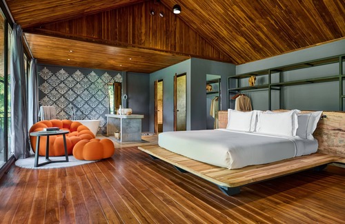 Luang Prabang Resort | Discover The Namkhan: 4-Star Retreat with Ocean Views