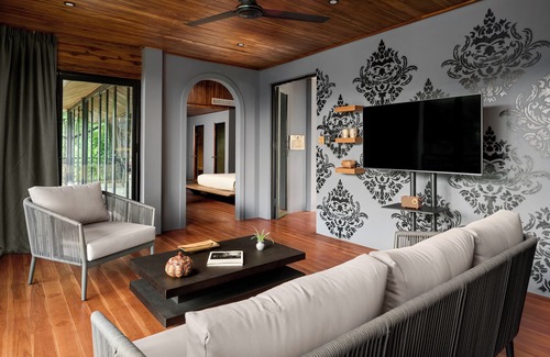 Luang Prabang Resort | Discover The Namkhan: 4-Star Retreat with Ocean Views