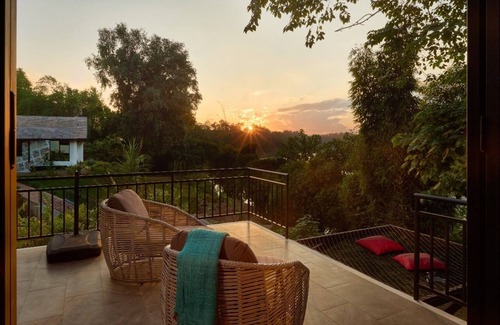 Luang Prabang Villa | Cozy Sunset Villa 2 with Pool, Spa & Pet-Friendly Amenities