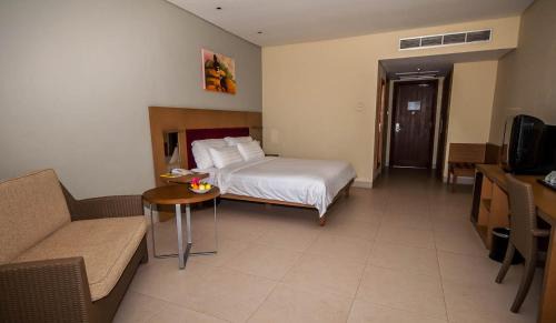 Salahutu Resort | Relax at The Natsepa Resort and Conference Center