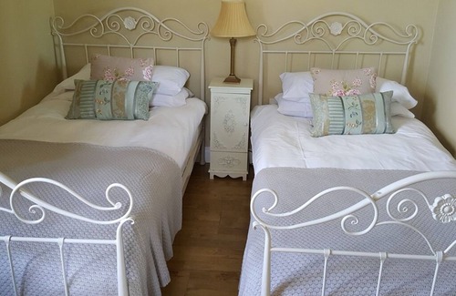 Shepton Mallet Hotel | Experience The Natterjack Inn: Family-Friendly 4-Star Stay