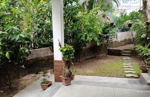 Padinnoruwa Apartment | Pet-Friendly Getaway at The Nature Villa for Families