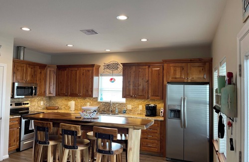 Cedar Lane House | Experience The Nauti Seagull: Fish & Beach Access Awaits!