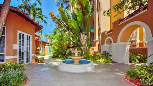 Aventura Apartment | Oceanfront Three-Bedroom Apartment at The Yacht Club Aventura