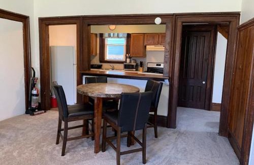 Oswego House | Family-Friendly Stay at The Navy 2 - Guest Rated 9.6/10