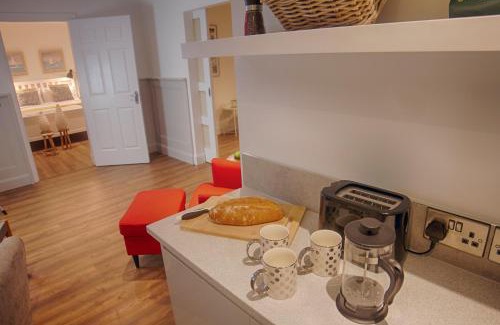 Youghal Apartment | Discover The Nest: Pet-Friendly Comfort with Top Amenities