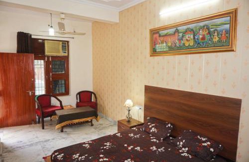 Vaishali Nagar Apartment | Explore The Nest: 4-Star Stay for Families & Pets