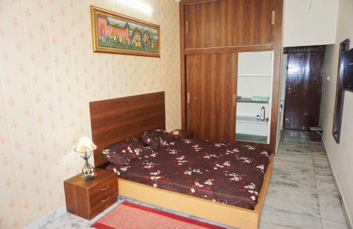 Vaishali Nagar Apartment | Explore The Nest: 4-Star Stay for Families & Pets