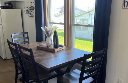 Belle Plaine House | Modern Nest: Pet-Friendly Home Near Parks and Dining