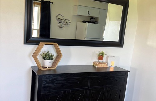 Belle Plaine House | Modern Nest: Pet-Friendly Home Near Parks and Dining