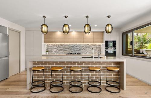 Vincentia House | Discover The Nest on Collingwood with Oceanfront Views