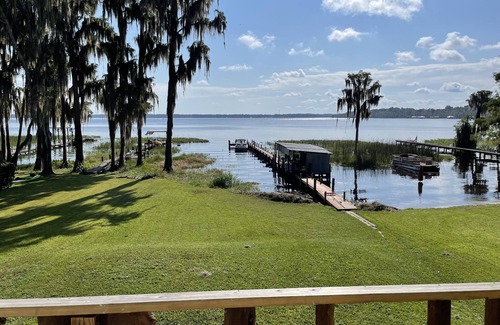 Melrose Cottage | Experience The Nest on Lake Santa Fe with Scenic Views