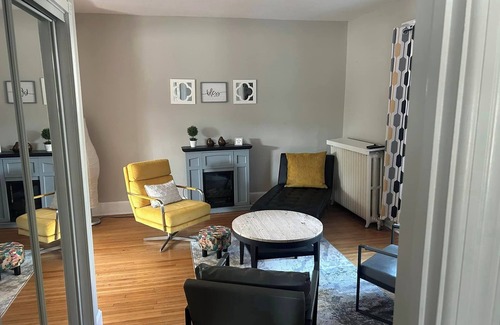 Wabasha House | Relax at The Nest on Main: Your Heartfelt Town Retreat